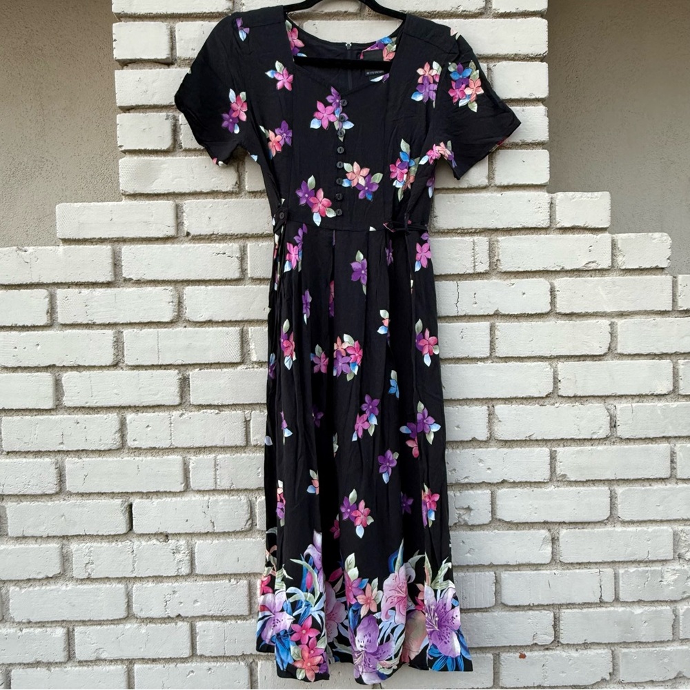 Vintage Erika Petite Tropical Floral Midi Dress in Black - Size Petite Medium